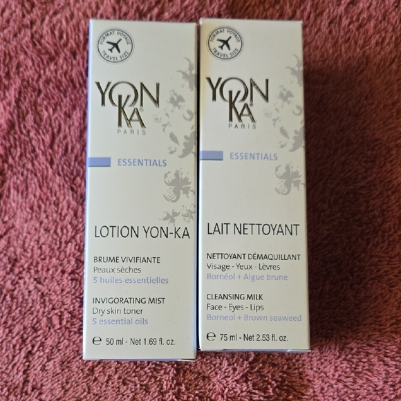 White Skincare Toner - Picture 1 of 4